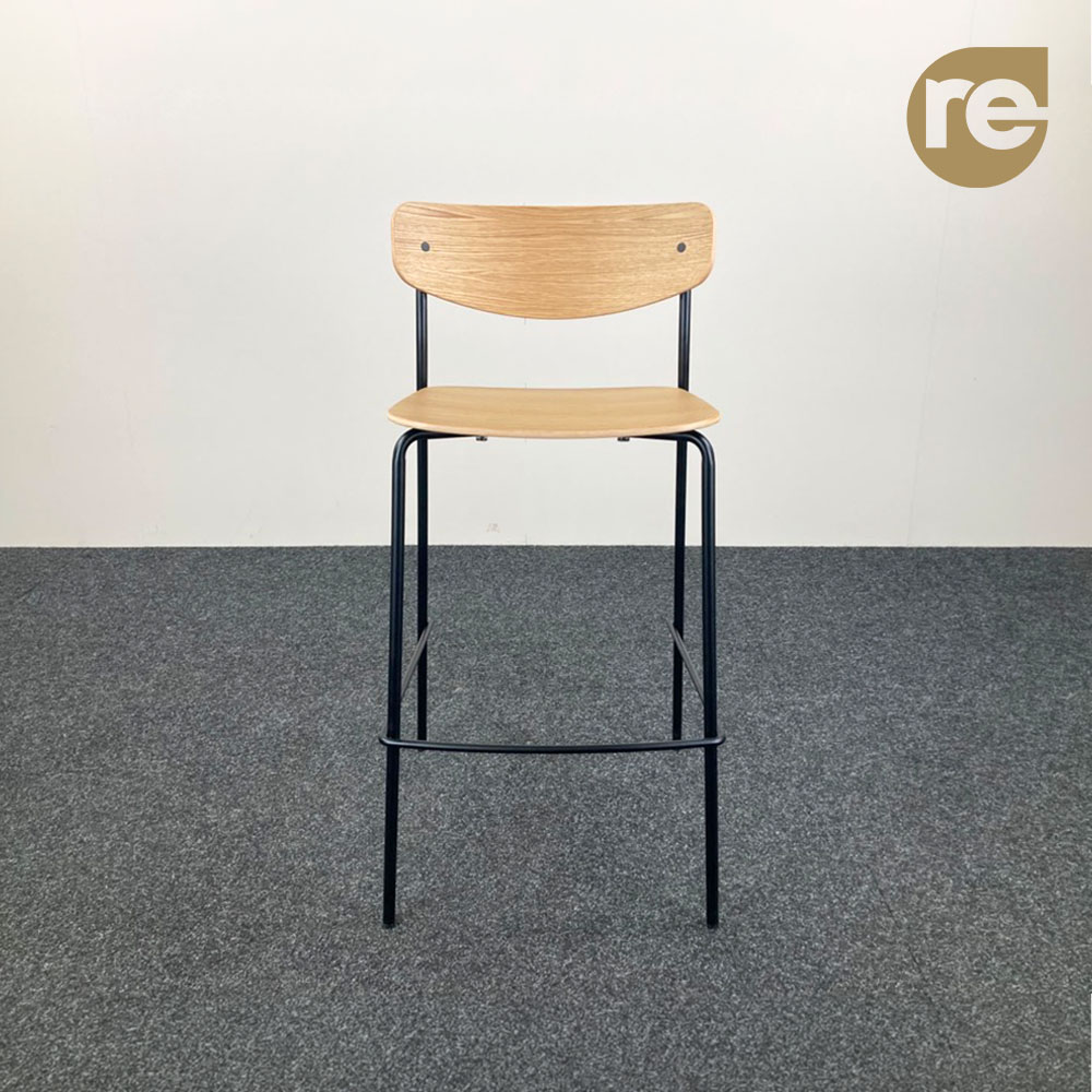 INCLASS Lea 0430 Tabouret de bar empilable - bois / métal noir quatre pieds