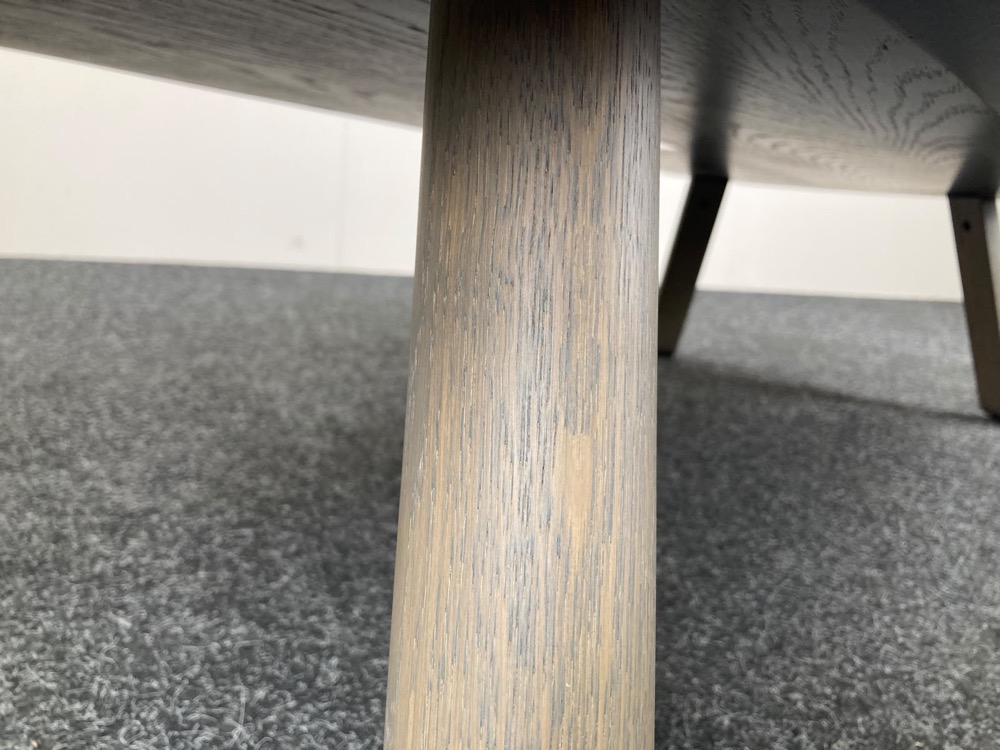 ARCO Table basse design Jonas Trampedach - oak moss / oak moss quatre pieds – Image 12
