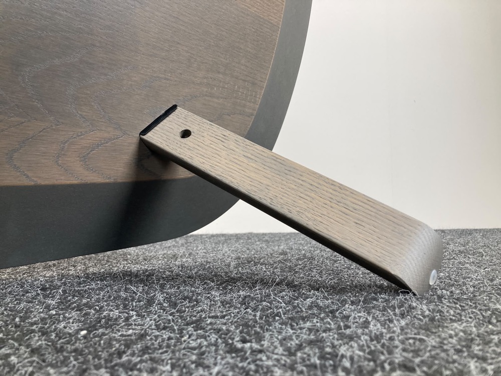 ARCO Table basse design Jonas Trampedach - oak moss / oak moss quatre pieds – Image 14