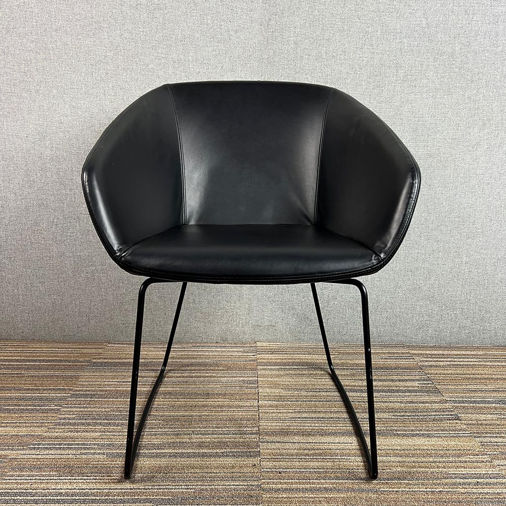AHREND Visitor Chair - black leather / black metal sled base