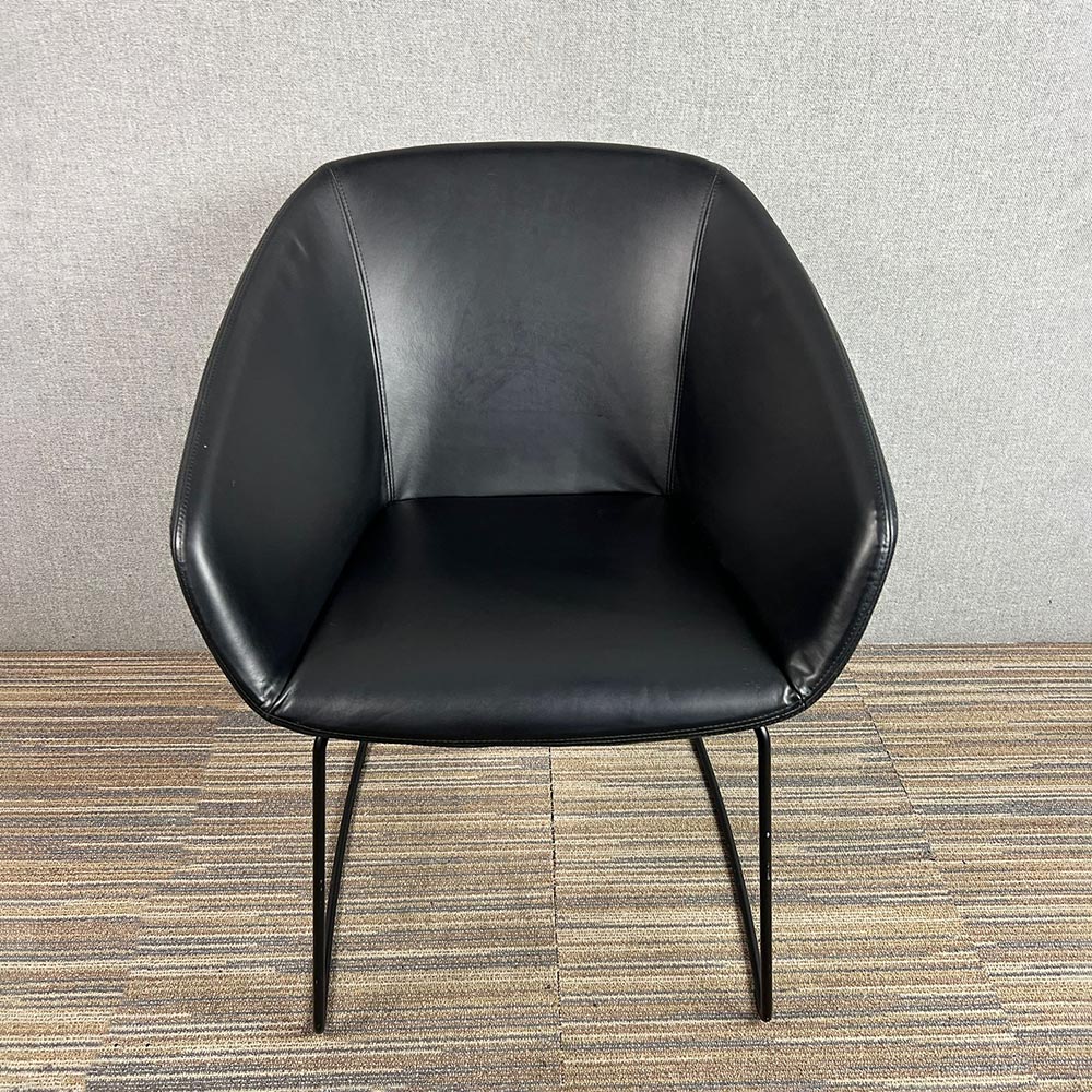 AHREND Visitor Chair - black leather / black metal sled base - Image 5