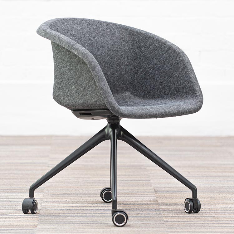 AHREND P4 Shell Chair Chaise de réunion design - feutre d’anthracite / noir base étoile – Image 8