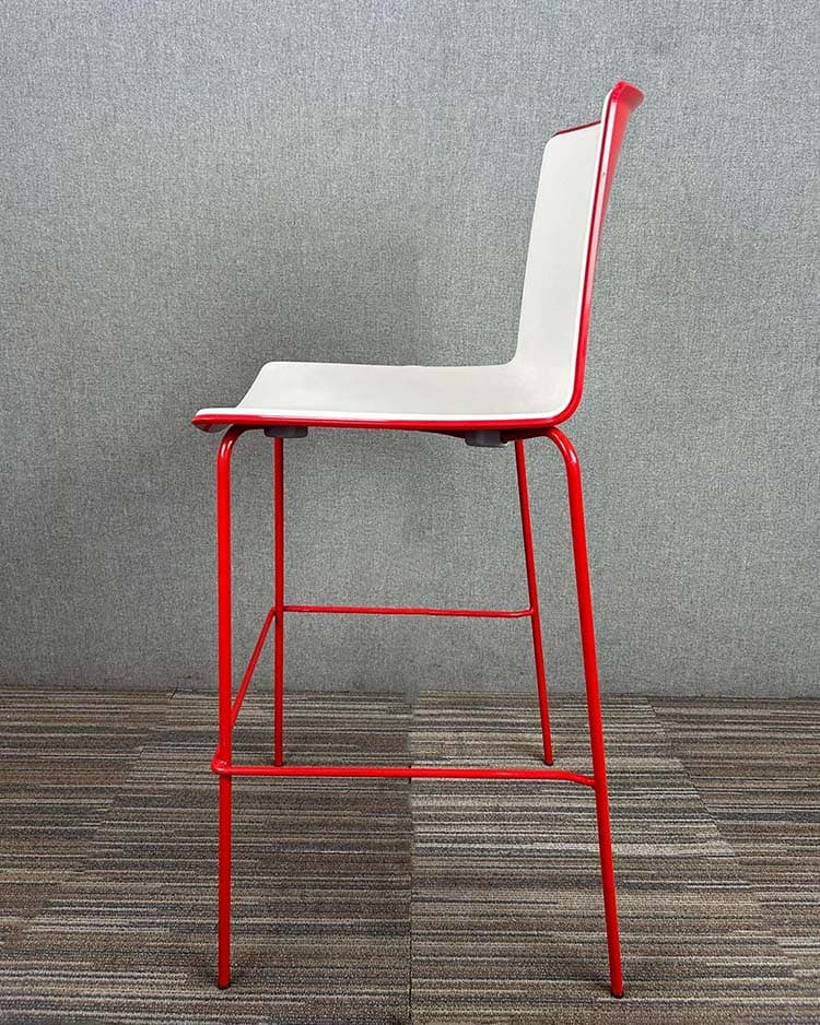 PEDRALI Tweet 892 Stool - white / red plastic / red metal four-leg - Image 3