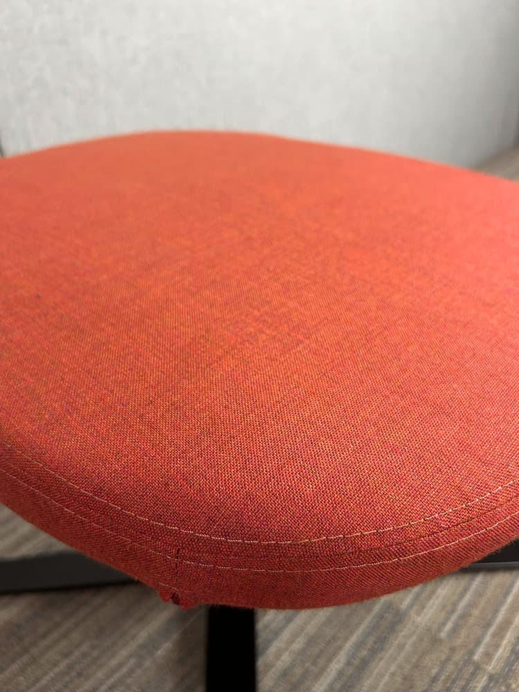 AHREND Queen Pouf - orange fabric / black metal - Image 4
