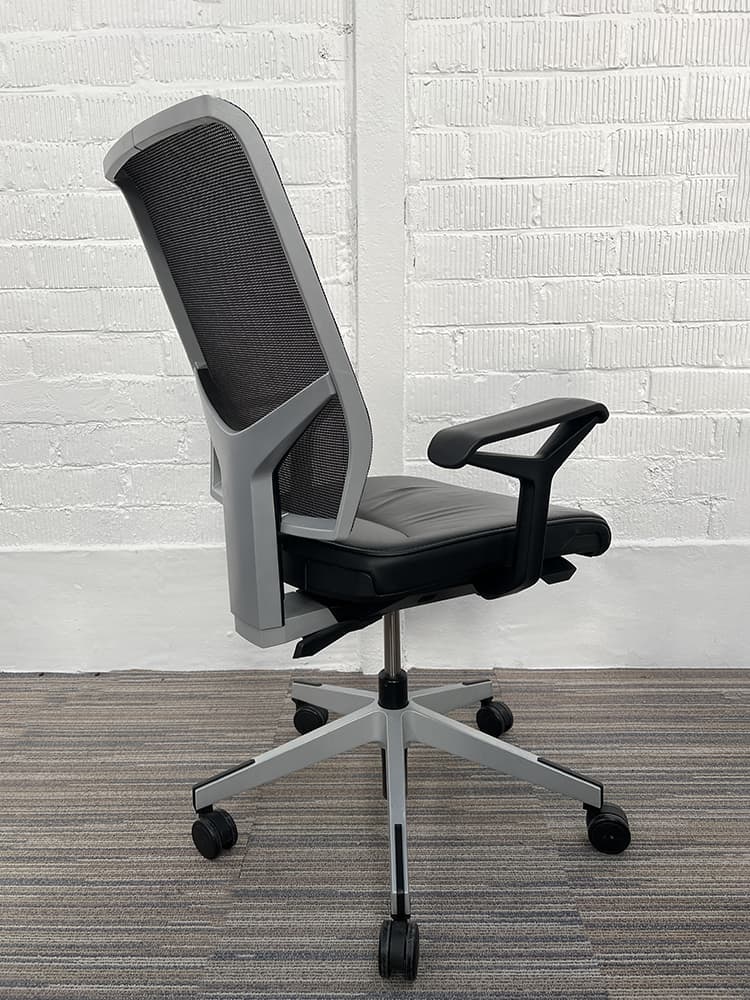 GIROFLEX 68 Bureaustoel netweave - zwart leder / grijs metaal kruisvoet - Afbeelding 4