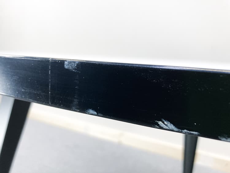 Conference Table B118xD118xH76 - white / black metal three-leg - Image 10