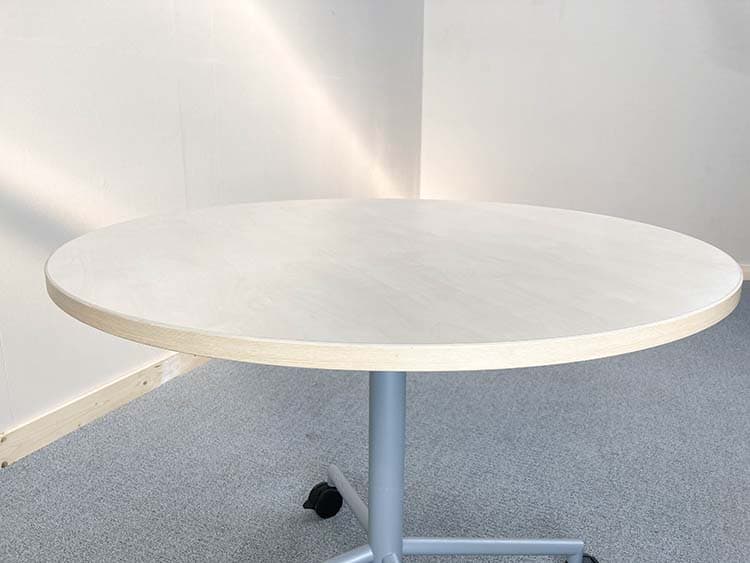 Table de cantine B100xD100xH80 - bois clair / métal gris base étoile – Image 5