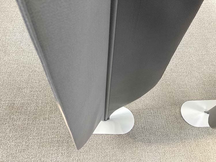ALBERO Cloison acoustique design Quentin de Coster H130-190xB60 - tissu gris / métal gris plaque de base – Image 7