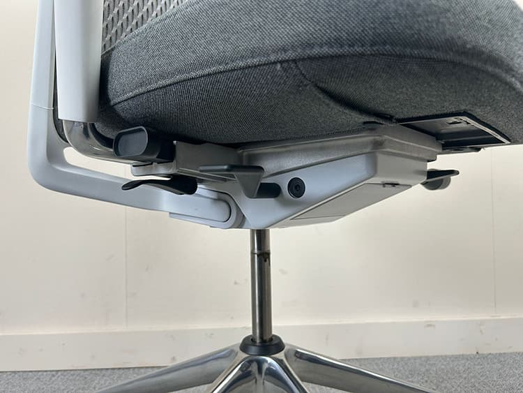 VITRA ID Chair concept Chaise de bureau - tissu gris / métal base croisée – Image 6
