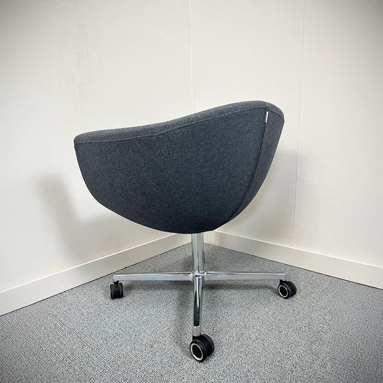 PROFIM Sorriso Reception Chair - grey fabric / metal cross base - Image 4