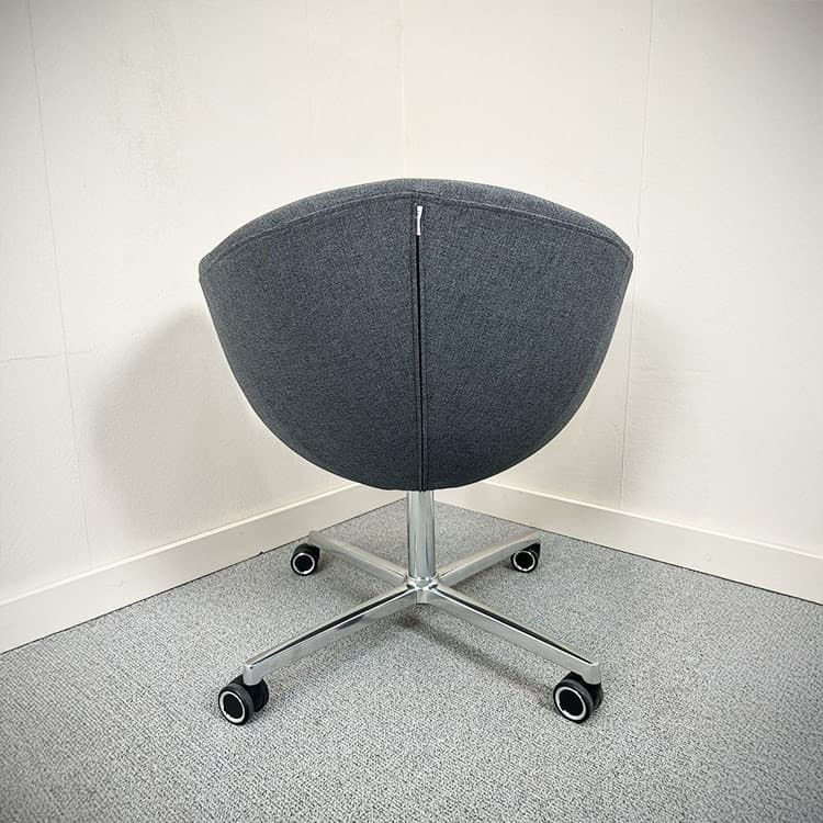 PROFIM Sorriso Reception Chair - grey fabric / metal cross base - Image 5
