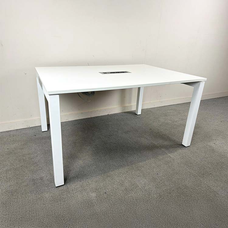 Desk B140xD100xH75 - white melamine / white metal four-leg - Image 2