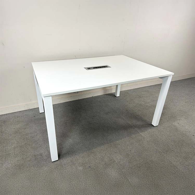 Desk B140xD100xH75 - white melamine / white metal four-leg - Image 3