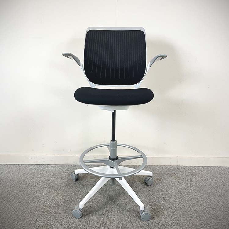 STEELCASE Bureaustoel - zwart / zilver stof / metaal kruisvoet