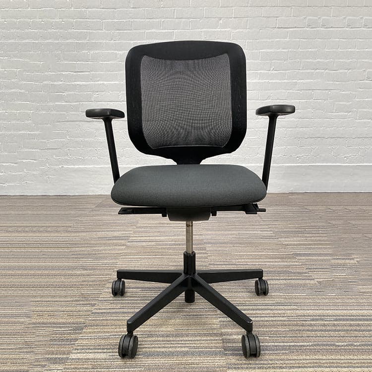 GIROFLEX 434 Bureaustoel - grijs / zwart stof / mesh / zwart metalen kruisvoet