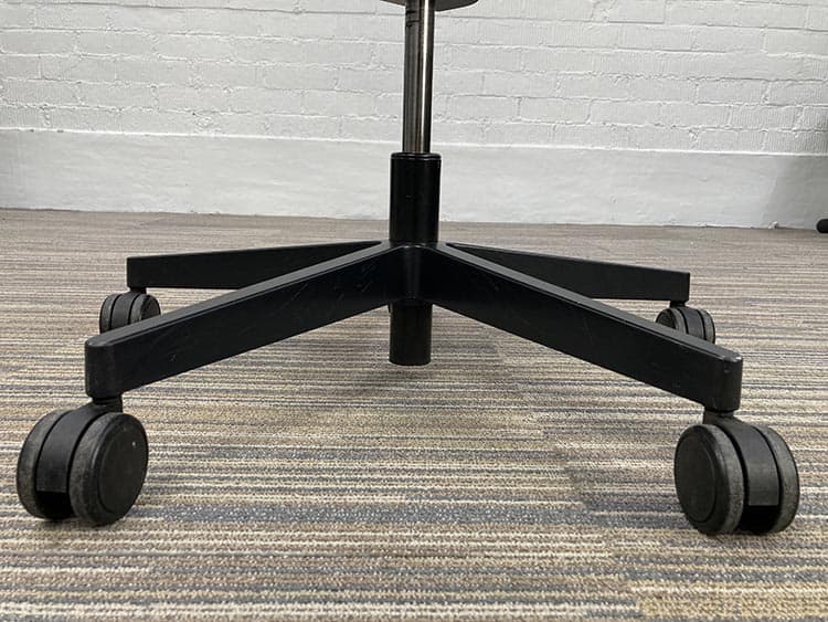 GIROFLEX 434 Bureaustoel - grijs / zwart stof / mesh / zwart metalen kruisvoet - Afbeelding 16