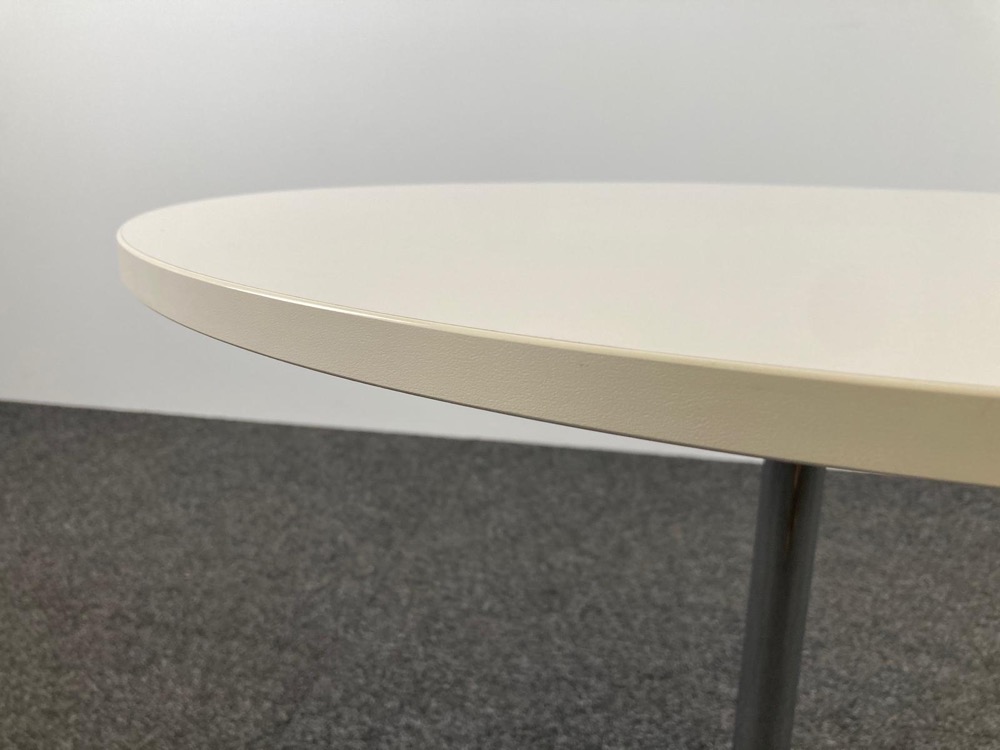 BENE Club Table Table de cantine Rond design Pearson Lloyd B80xD80xH74 - mélamine blanche / chrome base croisée – Image 4