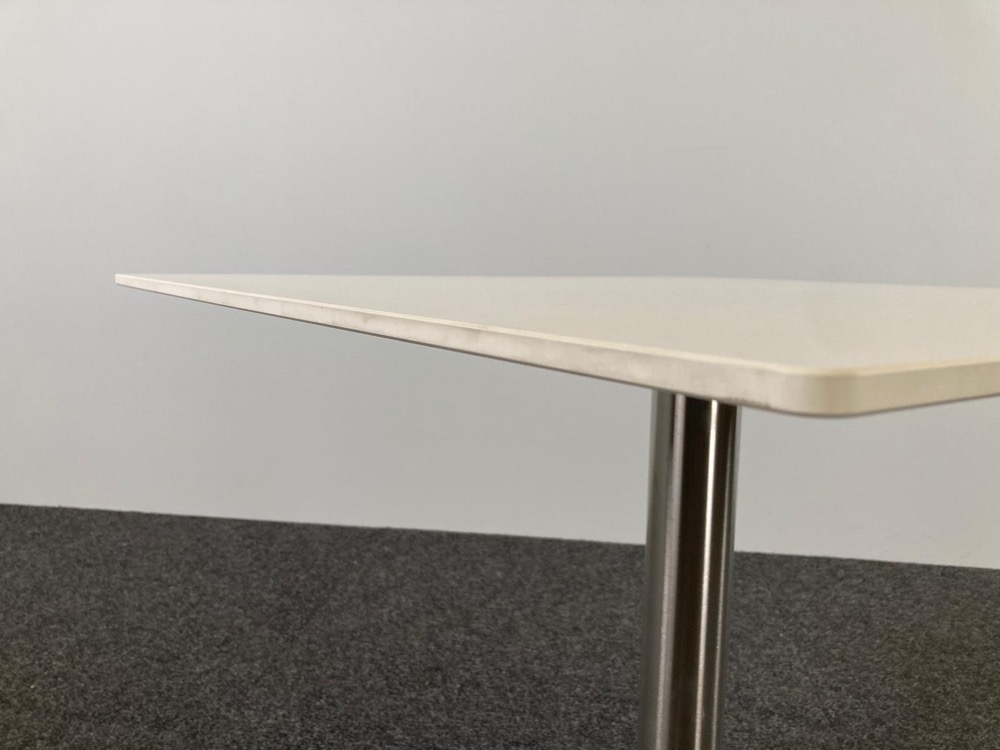 PEDRALI Table de cantine Carré B79xD79xH75 - mélamine blanche / chrome pied central – Image 4
