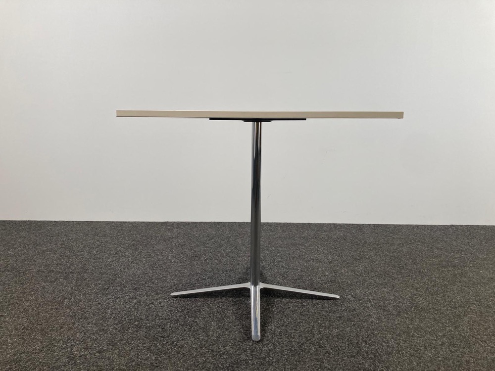 BENE Club Table Table de cantine Carré design Pearson Lloyd B80xD80xH74 - mélamine blanche / chrome base croisée – Image 3