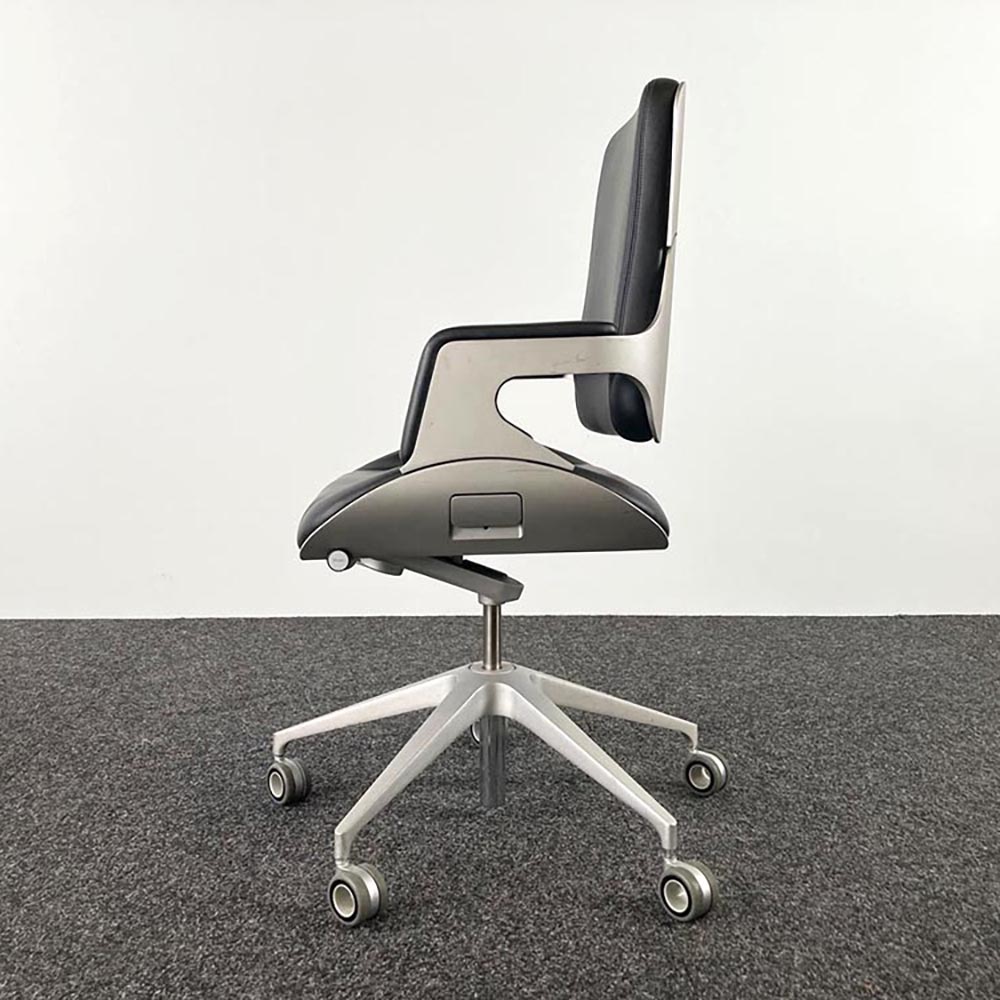 INTERSTUHL Silver 262S medium high Bureaustoel - zwart leder / aluminium kruisvoet - Afbeelding 3