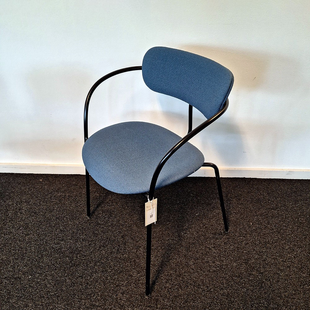 &TRADITION Pavilion Chair AV13 Canteen Chair design Anderssen & Voll - vidar wool / metal four-leg