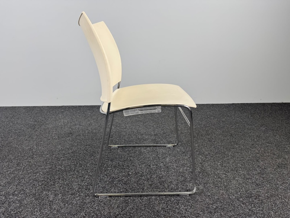 CASALA Curvy Zaalstoel Stapelbaar - wit kunststof / chrome sledepoot - Afbeelding 5