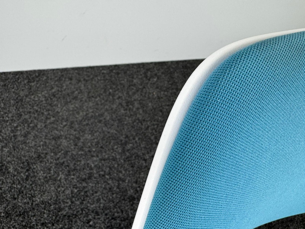 WILKHAHN 222 / 42 Chaise de réunion - tissu bleu clair / chrome base étoile – Image 7
