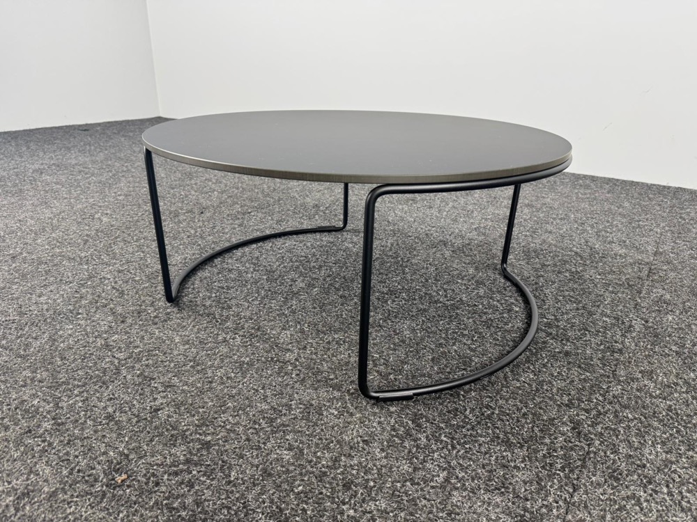 Table d’appoint Rond B70xD70xH30 - plastique noir / métal noir piètement traîneau – Image 3