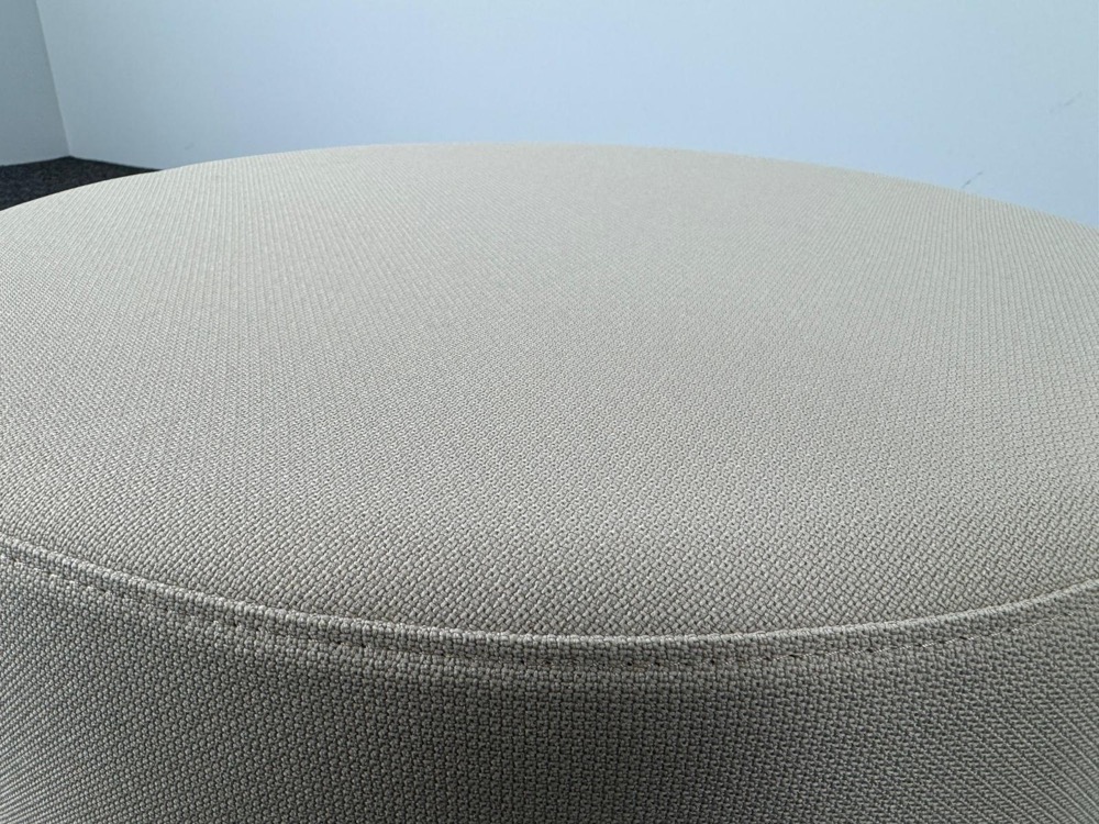 NARBUTAS Pouf B58xL35 - textile beige / hpl noir – Image 7