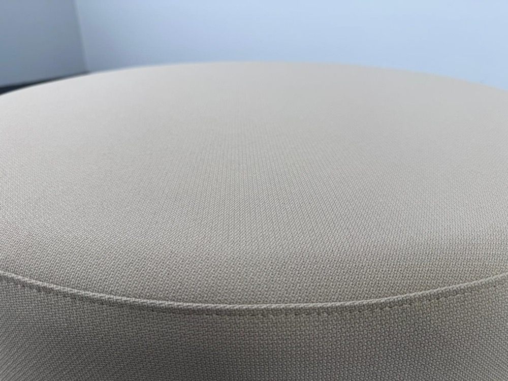 NARBUTAS Pouf B80xL35 - textile beige / hpl noir – Image 4