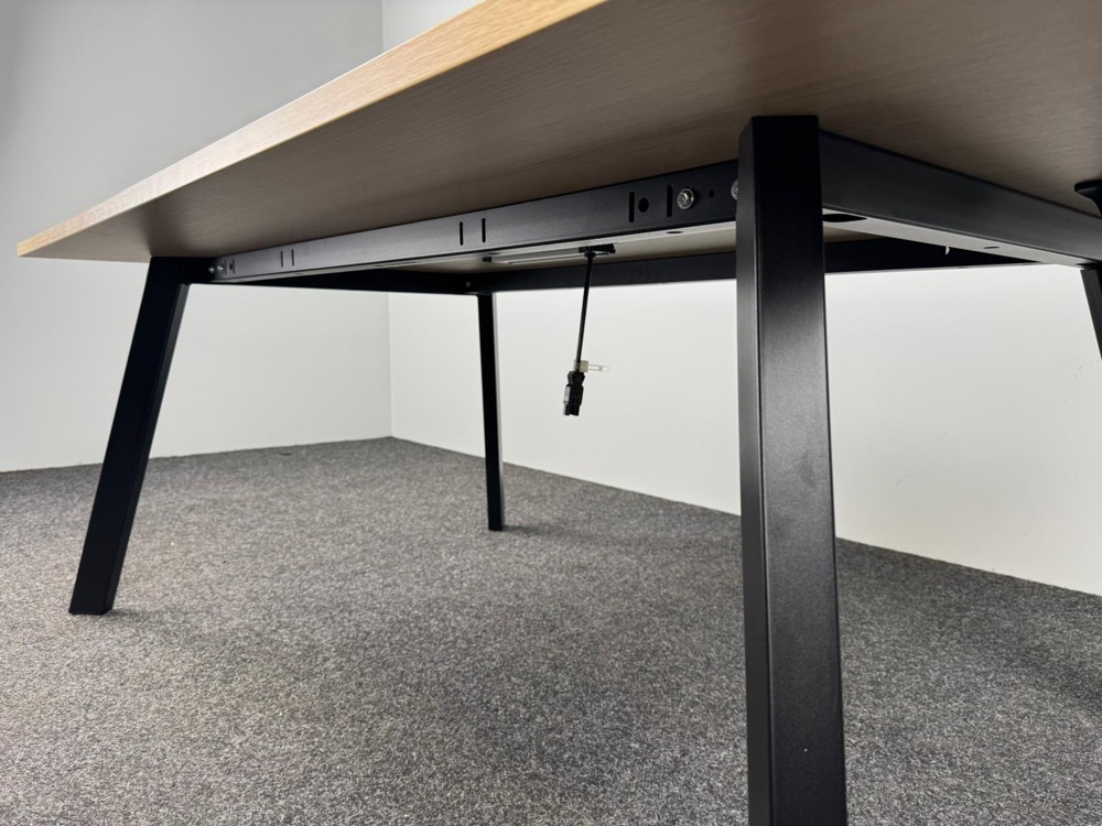JUNTOO Vergadertafel B180xD120xH75 - beige hpl / zwart metaal vierpoot - Afbeelding 4
