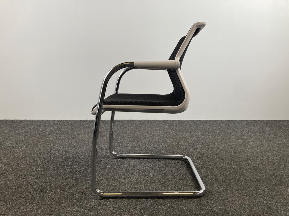 VITRA Unix Chair 127 Meeting Chair design Antonio Citterio - black fabric / chrome cantilever - Image 4