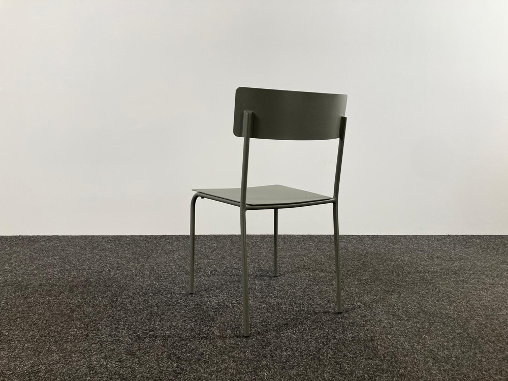 SERAX August Chaise de cantine design Vincent van Duysen - alu vert foncé / alu vert foncé quatre pieds – Image 6