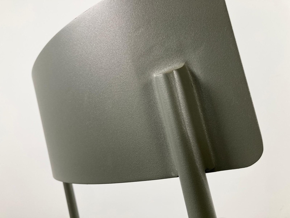SERAX August Chaise de cantine design Vincent van Duysen - alu vert foncé / alu vert foncé quatre pieds – Image 14