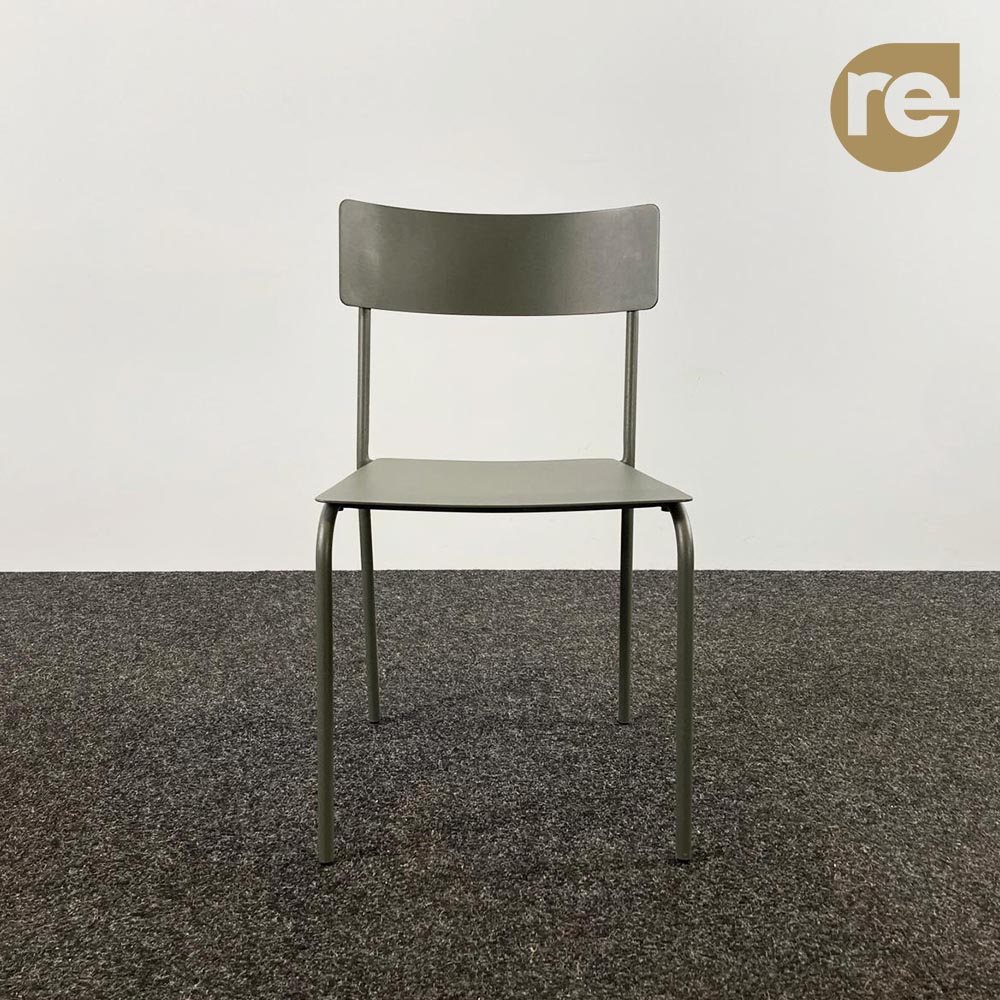 SERAX August Chaise de cantine design Vincent van Duysen - alu vert foncé / alu vert foncé quatre pieds