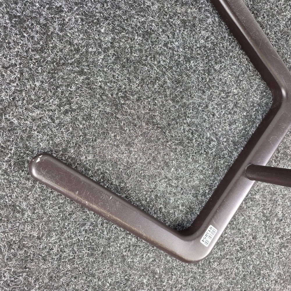 VITRA NesTable Laptoptafeltje B50xD35xH58-72 - donkerbruin kunststof / bruin metaal centrale poot - Afbeelding 15