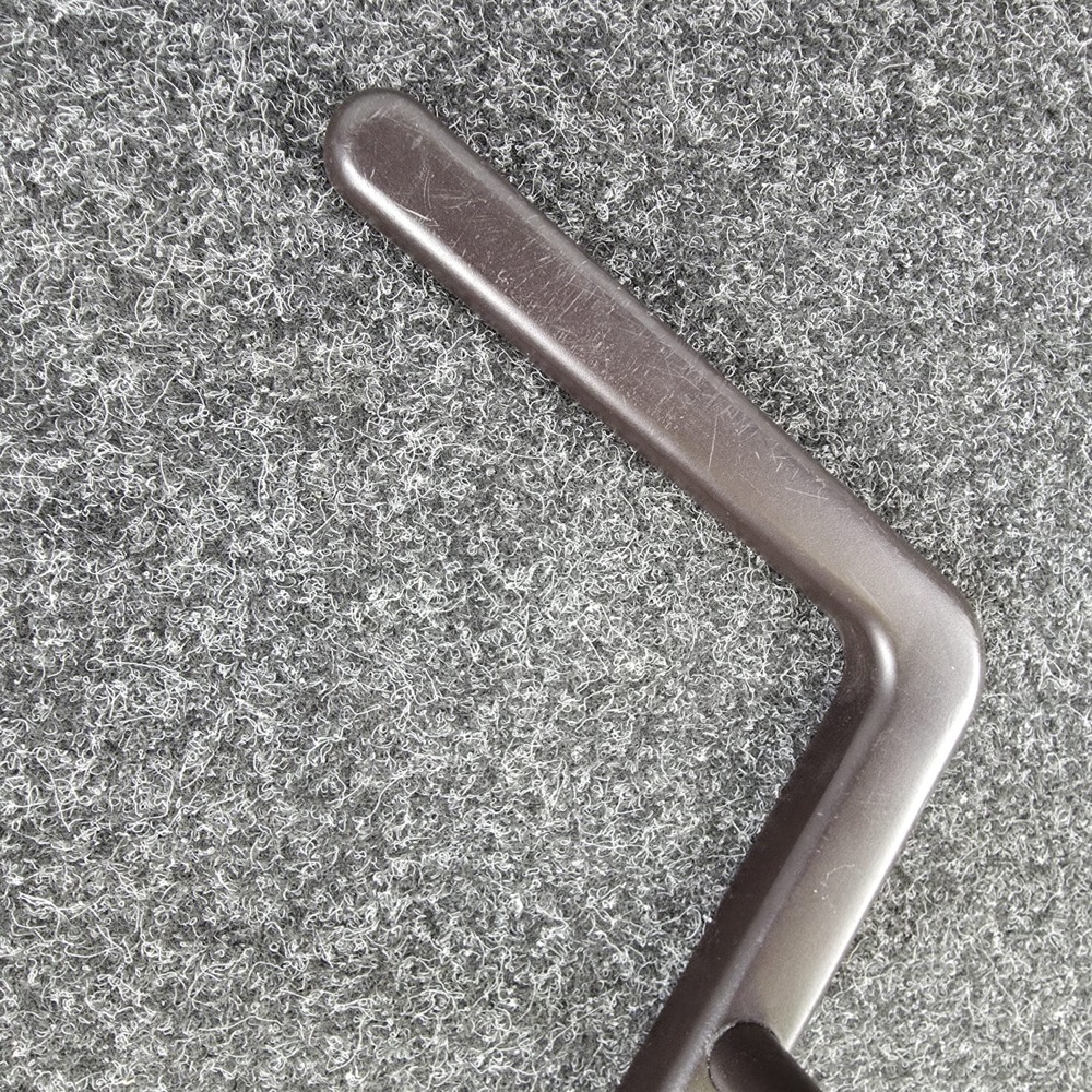 VITRA NesTable Laptoptafeltje B50xD35xH58-72 - donkerbruin kunststof / bruin metaal centrale poot - Afbeelding 16
