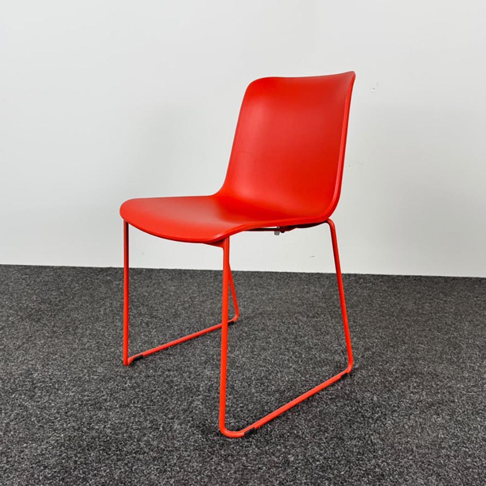 EUROPA 2 Kantinestoel stapelbaar - rood kunststof / rood metaal sledepoot - Afbeelding 2