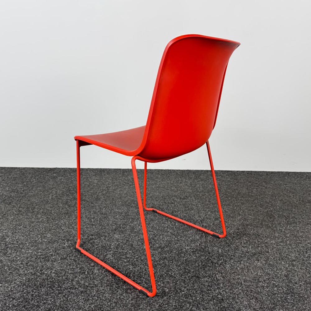EUROPA 2 Kantinestoel stapelbaar - rood kunststof / rood metaal sledepoot - Afbeelding 4