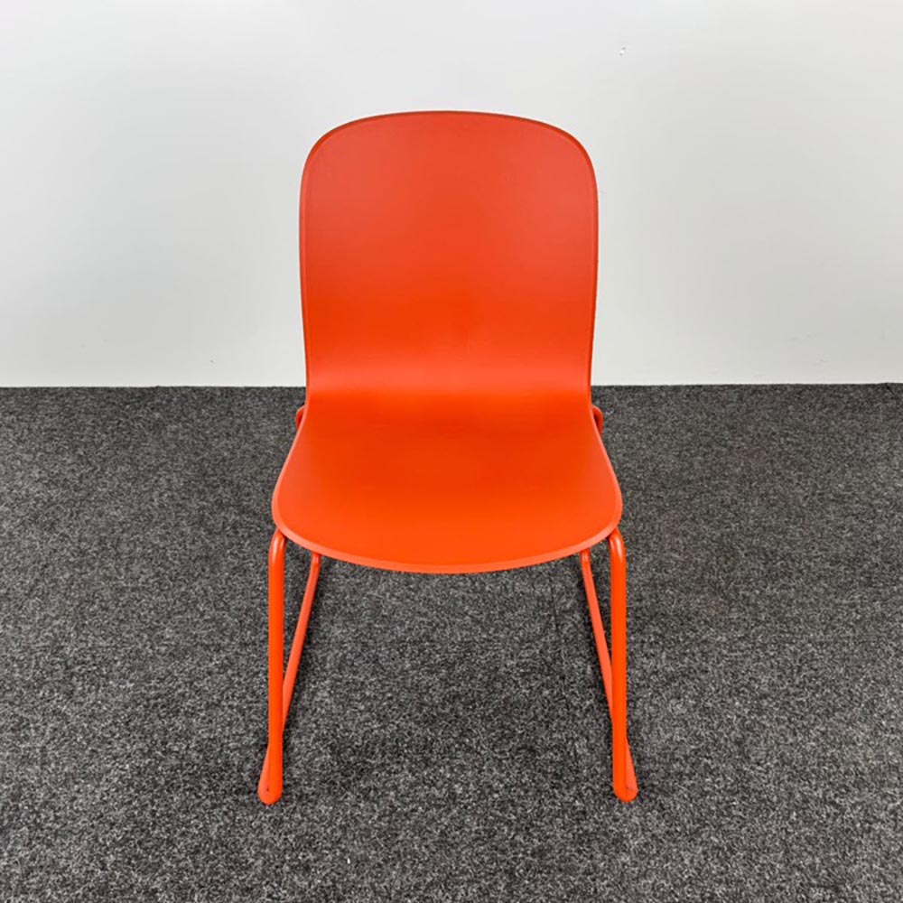 STEELCASE Cavatina Kantinestoel stapelbaar - baksteenrood kunststof / rood metaal sledepoot - Afbeelding 2