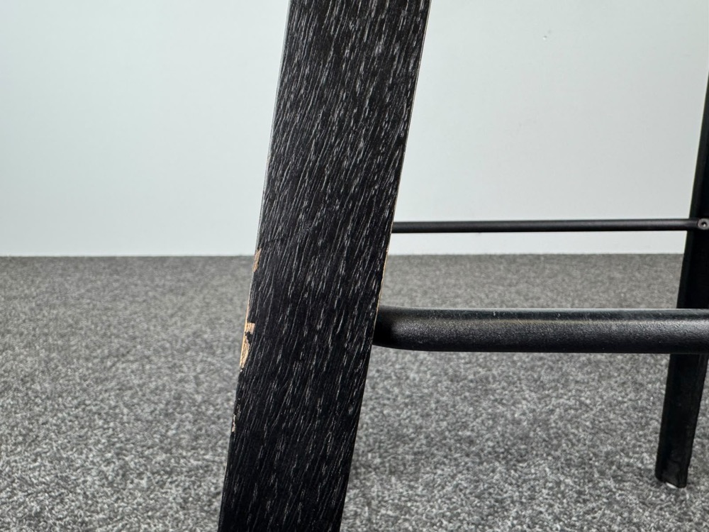 HAY About a Stool AAS32 Barkruk design Hee Welling - zwart kunststof / zwart hout vierpoot - Afbeelding 7