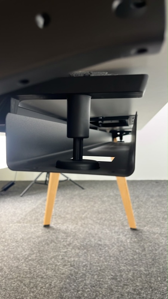 STEELCASE Bureau B200xD80xH74 - wit melamine / eikenhout vierpoot - Afbeelding 6
